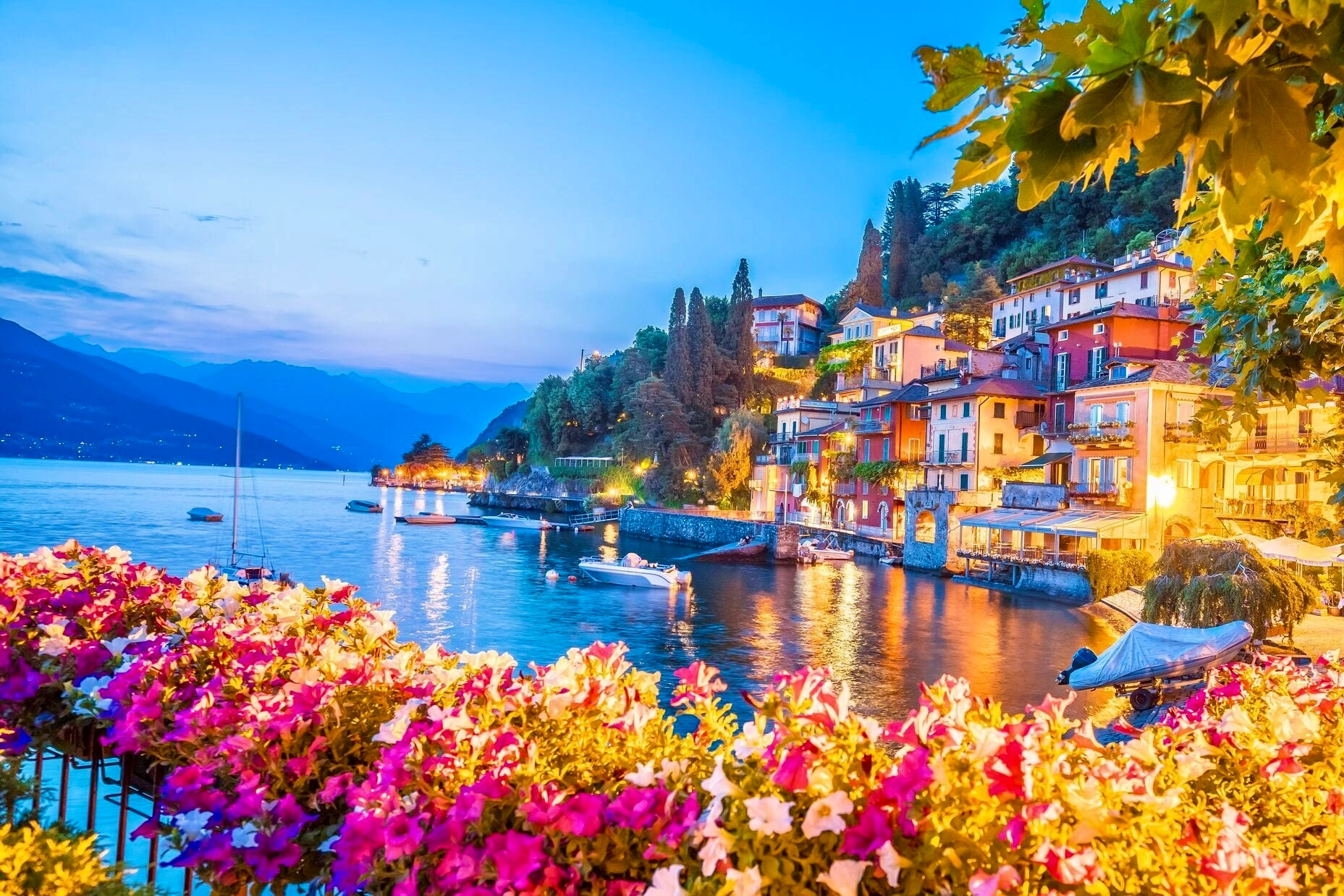 Varenna guided tour in English with mycomotours.com
