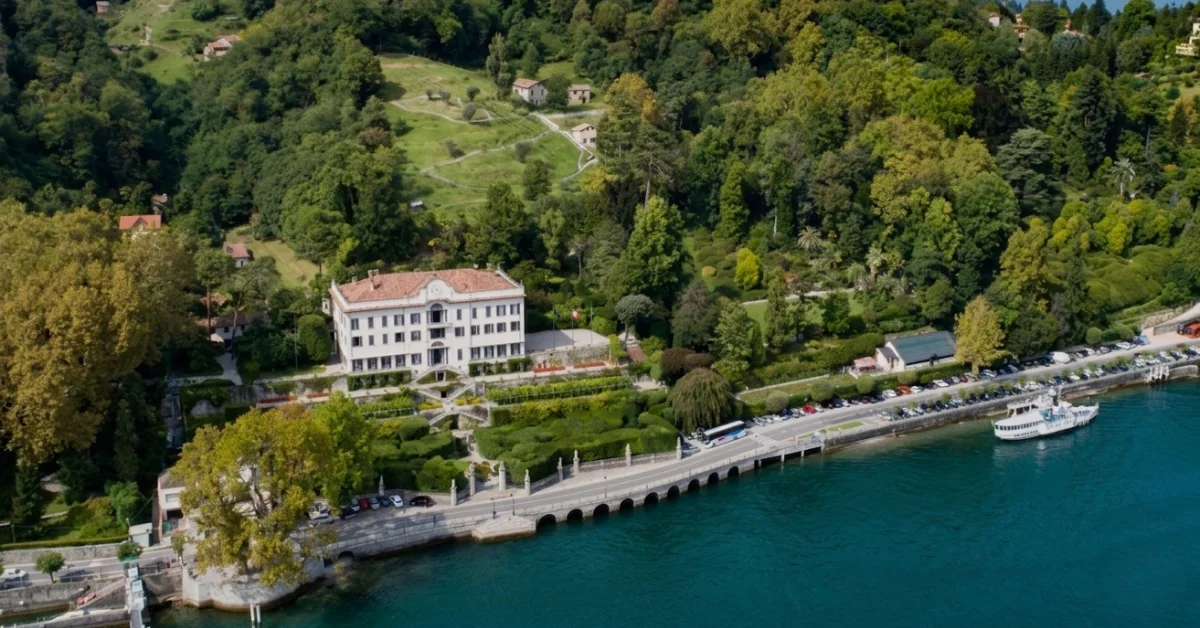 Villa Carlotta tour in English with MyComoTours.como