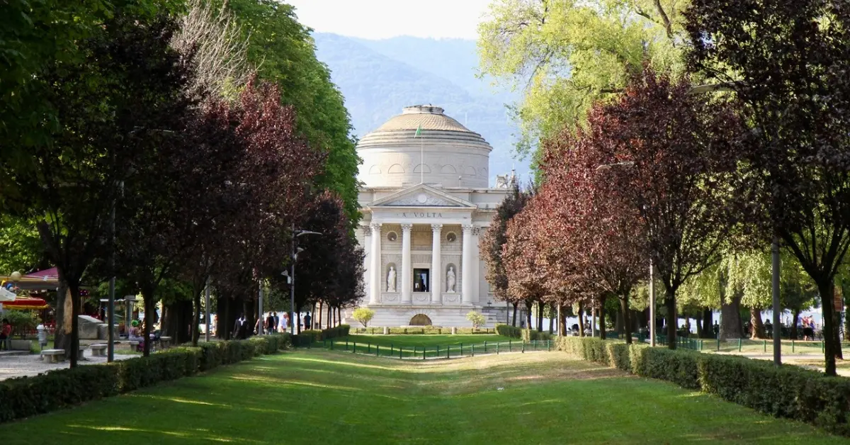 Alessandro Volta guided tour for scientists in native English in Como City on Lake Como by MyComoTours.com