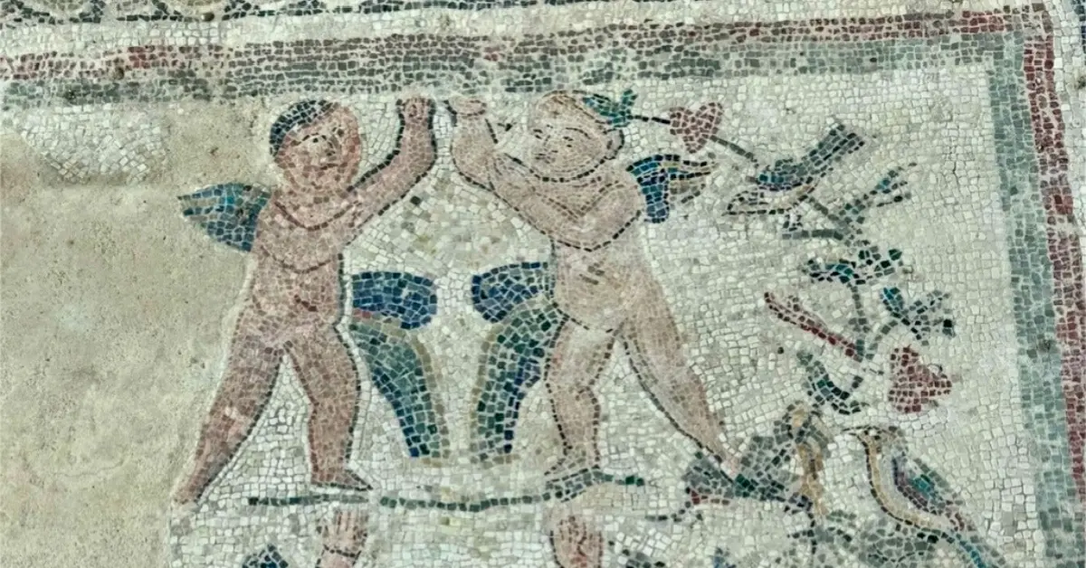 Visit ancient Roman villas on a guided tour in native English from Como with MyComoTours.com