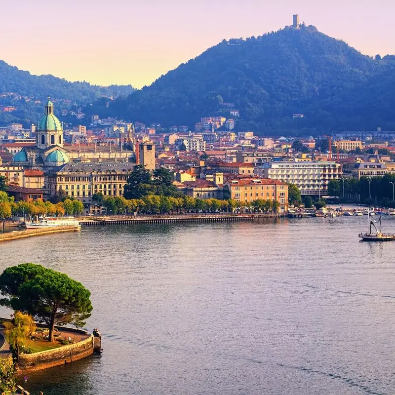 Tour Lake Como and Como city in English with local award winning guide Adam Clark at MyComoTours.com