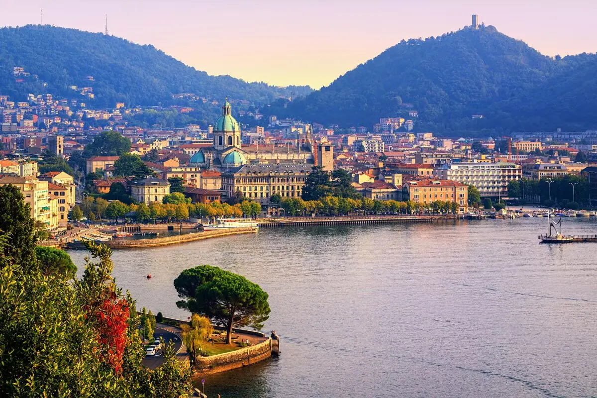 Tour Lake Como and city in English with local guide Adam Clark at MyComoTours.com