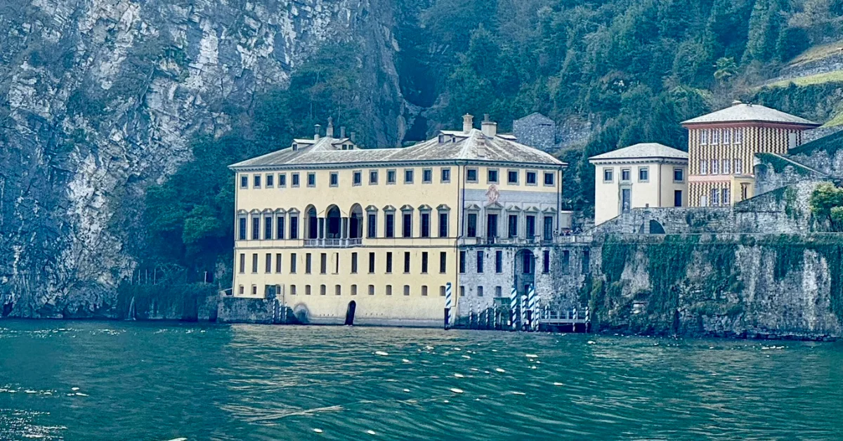 Lake Como boat tour in English with MyComoTours.com