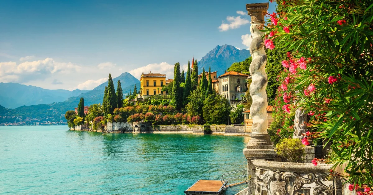 guided tour in English of villa monastero in Varenna on Lake Como